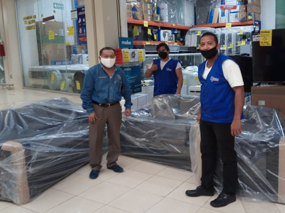 Cumple gremio a trabajadores  - Foto de portada