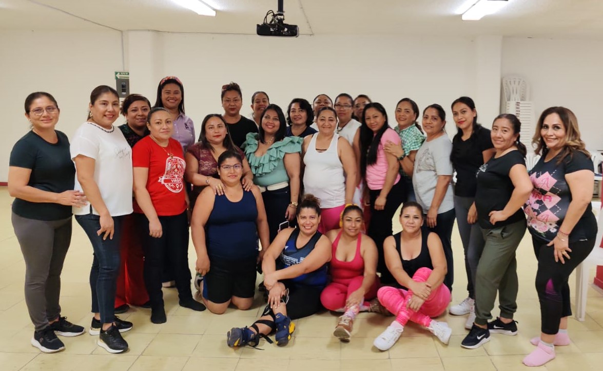 Imparten Taller de Salud Mental